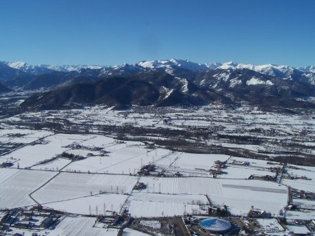 Immagine della pianura cuneese innevata